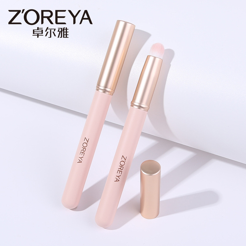 Zhuoerya New Product Makeup Lip Brush Wholesale Portable Beauty Tool Pink Concealer Brush Single Covered Round Head Lip Brush