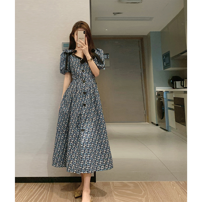 French Hepburn style gentle retro floral dress 2024 summer new age-reducing design niche temperament long dress