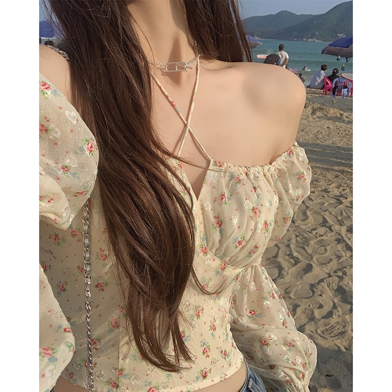 Romantic date blouse is sultry inadvertently~ Puff sleeve floral blouse Bai Shui Nv 10% off new products