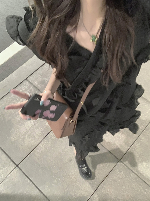 實拍#懶人逛街休閒寬鬆荷葉邊連衣裙女精緻V領長裙