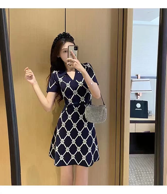 小香風連衣裙女夏季2024年新款設計小眾法式收腰顯瘦氣質名媛裙子