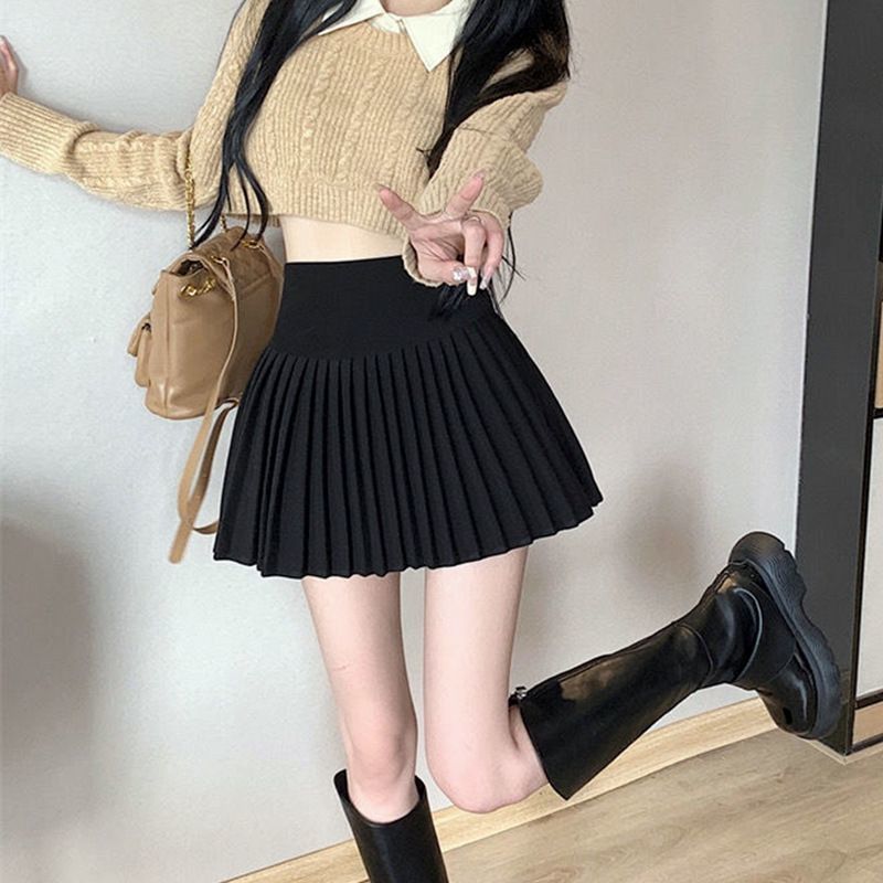 Autumn skirt four seasons white anti-exposure petite skirt women's hot girl A-line short skirt jk pleated