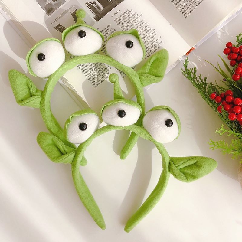 Japanese and Korean animation peripheral cartoon headbands three-eyed boy headband new selling cute and funny headband plush cute headwear for women