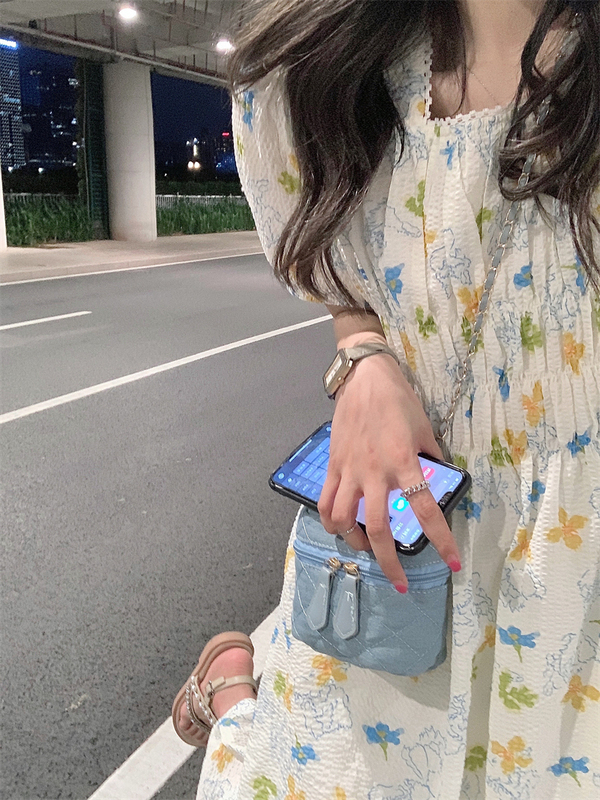 實拍#2024夏季方領泡泡袖法式收腰連衣裙少女小碎花裙子
