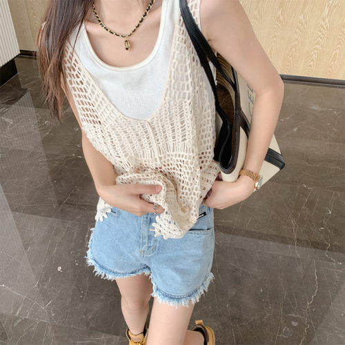 Vacation camisole top with blouse for women summer hollow sleeveless knitted vest top