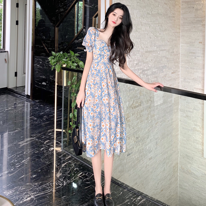 夏季2024新款裙子復古小雛菊油畫碎花連衣裙女收腰顯瘦氣質A字裙