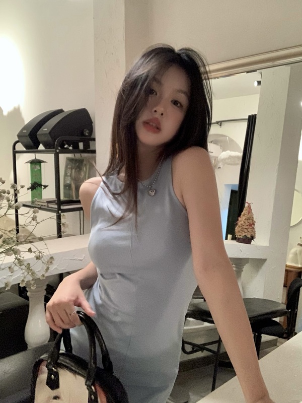 實拍監控 曼妙掐腰 無敵顯瘦淡奶藍簡約設計da牌感工字連衣裙