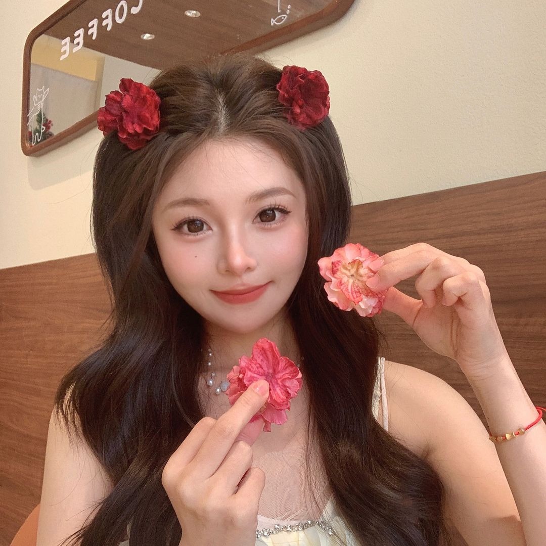 Spring cool feeling flower hairpin, high-looking and sweet, simulated flower small grabber, bangs side clip, super fairy hair accessory