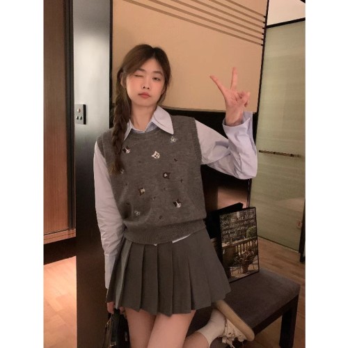 College Style Embroidered Knitted Vest Layer Shirt 2024 Spring Women's Pleated Skirt Two-piece Set