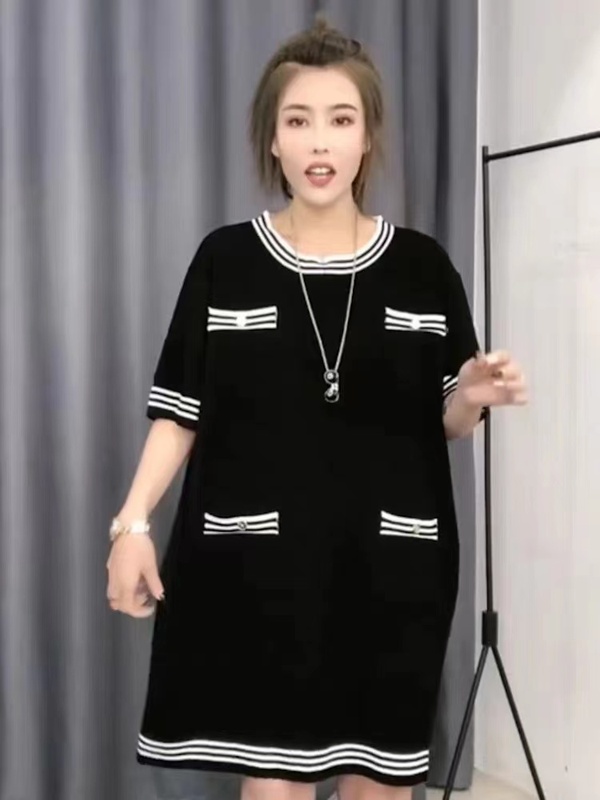 白色法式優雅名媛小香風連衣裙子設計感小眾冷淡風高級感女裝夏季