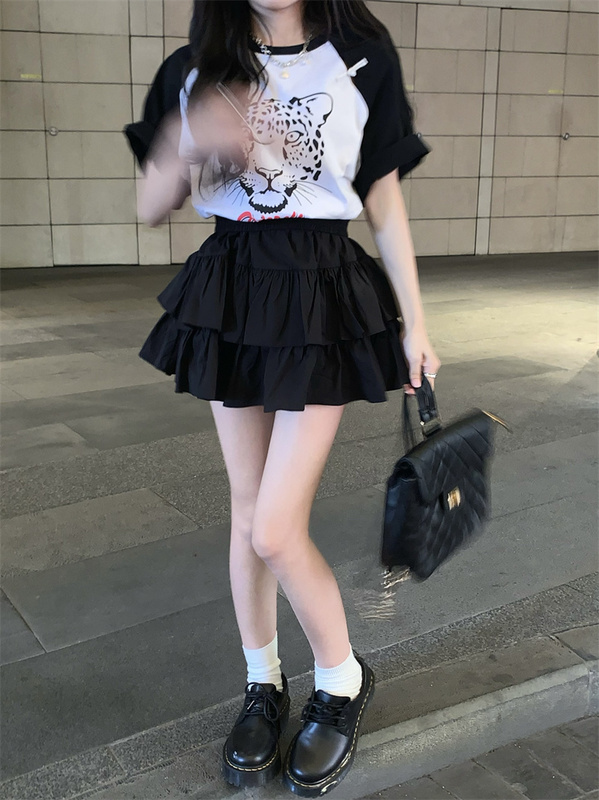 Actual shot~New versatile Chinese-style buckle printed T-shirt + spliced ​​cake skirt slimming skirt