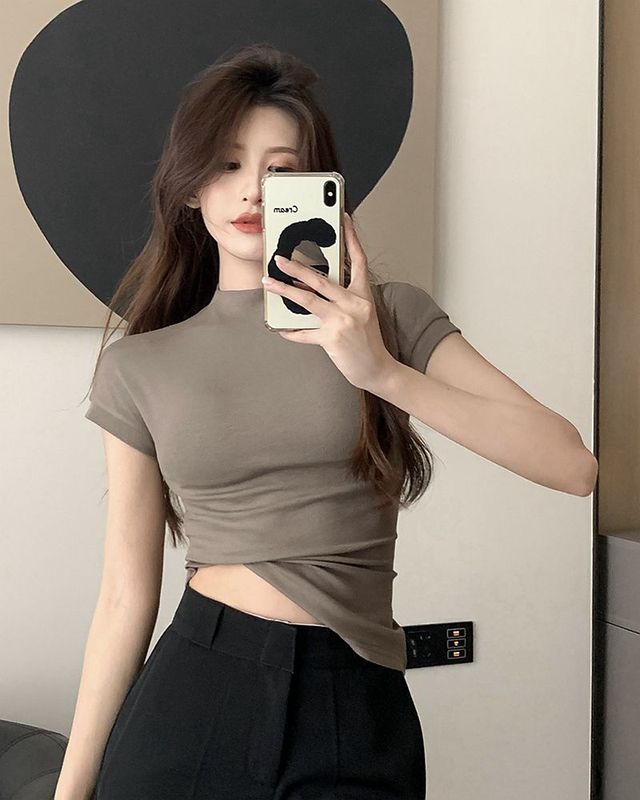 Real shot of pure lust style threaded cotton slim fit half turtleneck short-sleeved T-shirt ins breast-revealing bottoming top