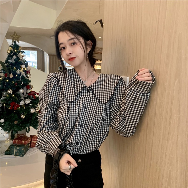 長袖格子襯衫女設計感小眾春秋新款百搭復古港味法式娃娃領上衣