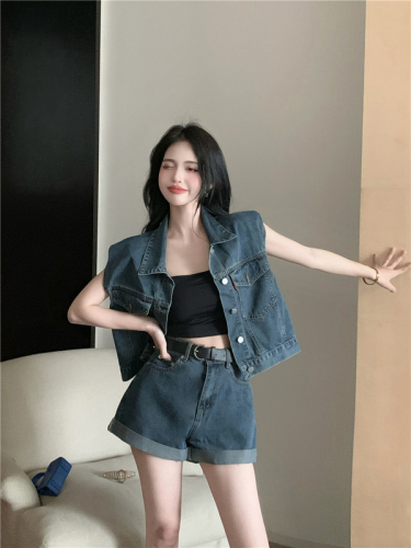 Actual shot of spring and summer fashion new style lapel sleeveless vest versatile denim shorts two-piece suit for women