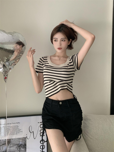 Actual shot of new summer versatile striped square collar slimming knitted sweater short-sleeved tops for women
