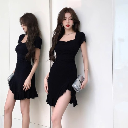 Sexy butt-hugging hottie fishtail skirt with irregular ruffles, waist-cinching, slit square collar, pure lust-style dress for summer