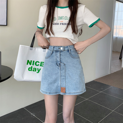 Real shot of retro denim skirt for hot girls in summer, high waist hip skirt, versatile slimming temperament, A-line short skirt