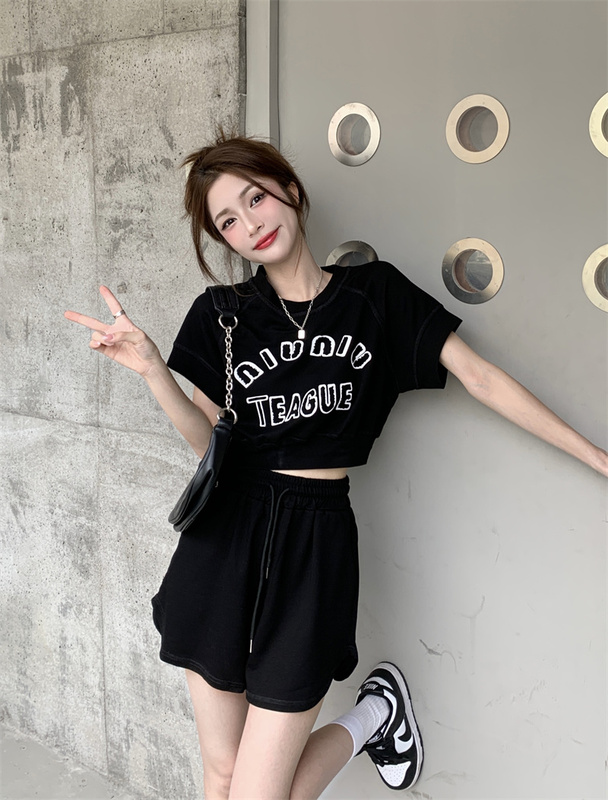 Actual shot ~ Hot street girl's tall T-shirt + versatile umbrella pants and shorts two-piece set