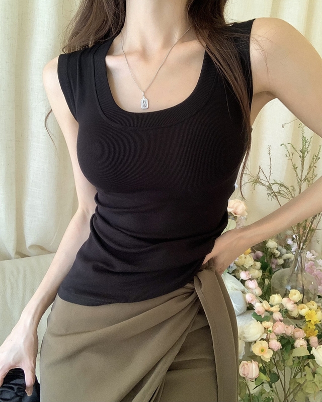 Real shot of summer hot girl style solid color inner vest for women, versatile slimming sleeveless threaded T-shirt ins top