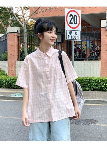 Japanese niche sweet pink plaid short-sleeved shirt for women summer Hong Kong style loose shirt Polo collar cardigan top