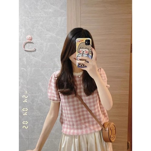 Slim, flesh-covering, sweet and spicy top, right shoulder short pink plaid short-sleeved T-shirt for women 2024 new bottoming shirt summer