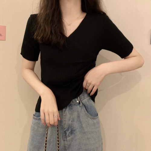  spring and summer Korean style versatile sexy slim fashion slim V-neck solid color knitted pullover short-sleeved top INS trend