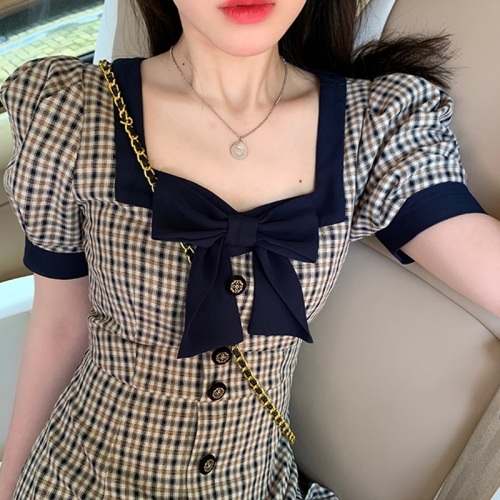 French First Love Retro Plaid Dress Women's Summer New Small Platycodon Mori Square Neck Puff Sleeve Skirt