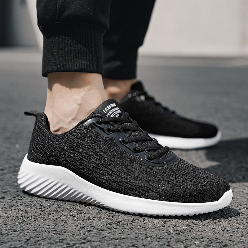 2022 new summer men's cross-border fly-knit mesh low-top sports shoes for the elderly walking outdoor sports shoes