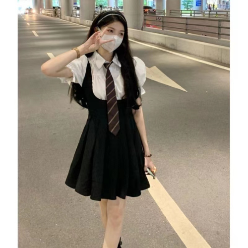 小黑裙背带连衣裙女夏辣妹jk制服吊带百褶裙+泡泡袖衬衫两件套装