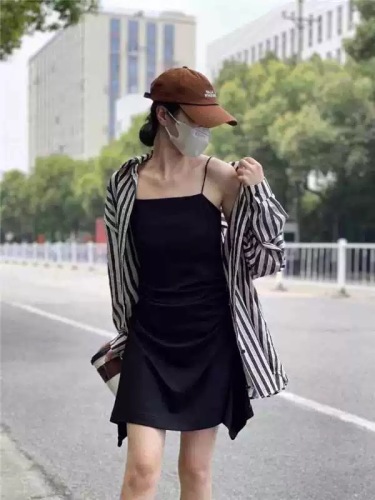 2024 autumn thin forest style retro black striped shirt outer wear women's casual lazy style new shirt trend