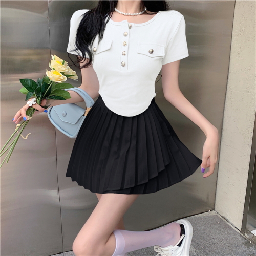 【】 Chic and beautiful top, summer new style, slightly fat, slim, discreet, irregular right shoulder short-sleeved T-shirt