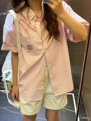 Smiley face short-sleeved shirt jacket for women summer 2024 new pink striped loose casual college style shirt top