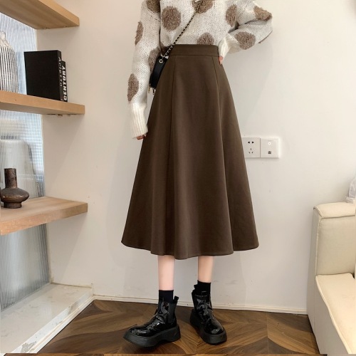 Actual shot and real price ~ New high-waisted, slim and drapey mid-length woolen skirt with large swing umbrella skirt