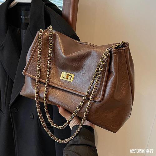 This year's popular bags for women 2024 new retro texture shoulder bag large capacity commuter chain bag tote bag