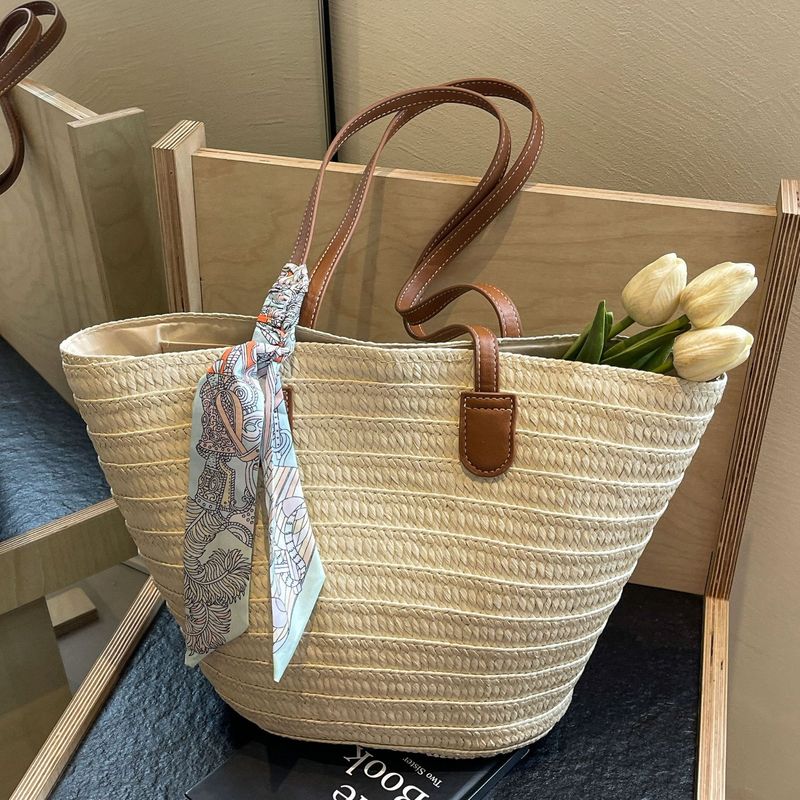 Straw bag women's large capacity 2024 new holiday beach straw bag woven commuting bucket bag vegetable basket tote bag