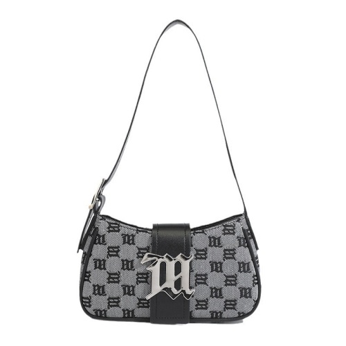 Fashionable Urban Women's Underarm Bag Summer Niche Design Retro Metal Letters Presbyopia Shoulder Handheld Women's Bag