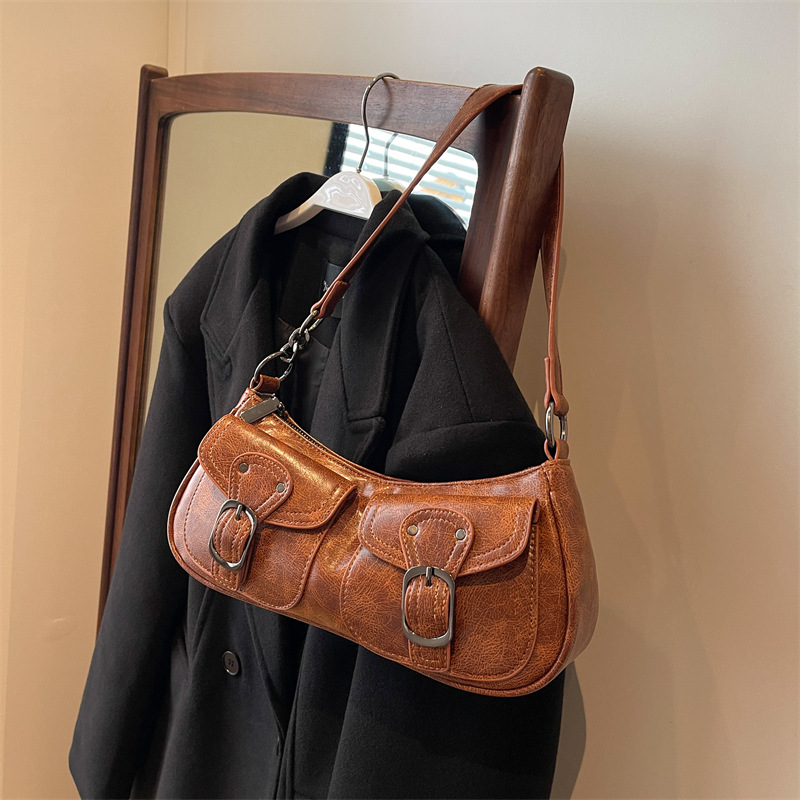 Cross-border wholesale sweet cool motorcycle bag women's new niche fashion shoulder armpit bag Xiaohongshu same style women's bag