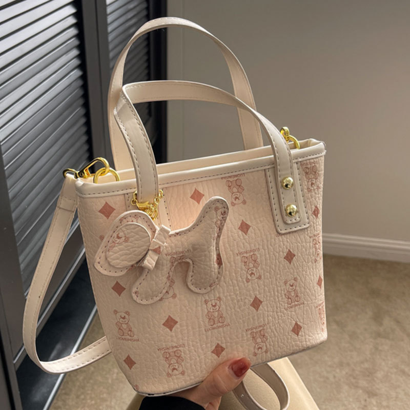 Casual texture large-capacity bucket bag new female niche popular versatile foreign style commuter shoulder bag
