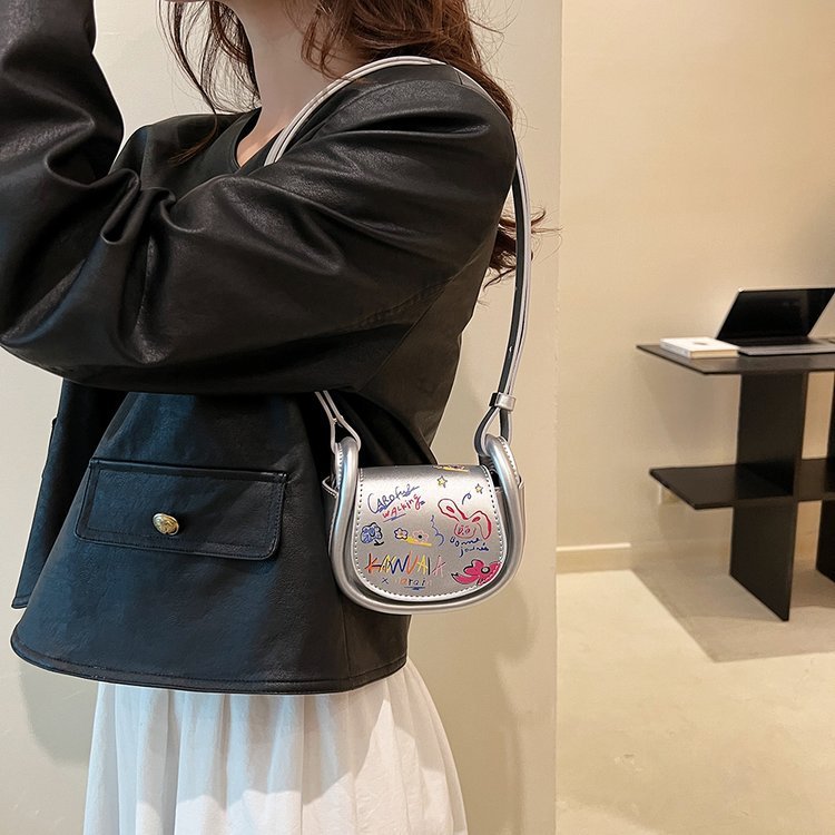 New popular summer crossbody bag, high-end niche design bag, super popular mini saddle bag for women