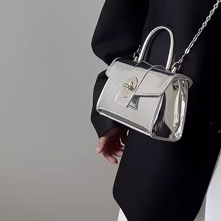 Niche design, high-end bag, patent leather silver motorcycle square bag, hot girl fashionable and versatile one-shoulder cross-body bag