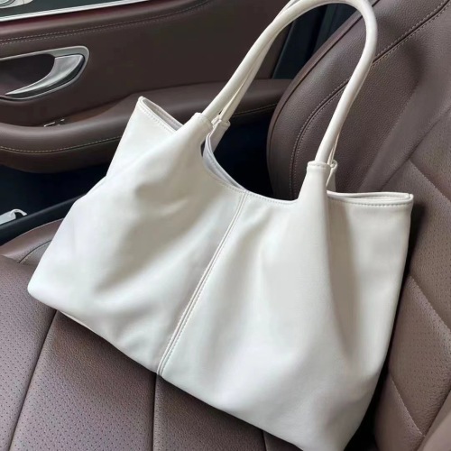 Xiaobaoli's original design tote bag is popular this year in Japan and South Korea, niche fashion, large capacity daily commuting shoulder bag