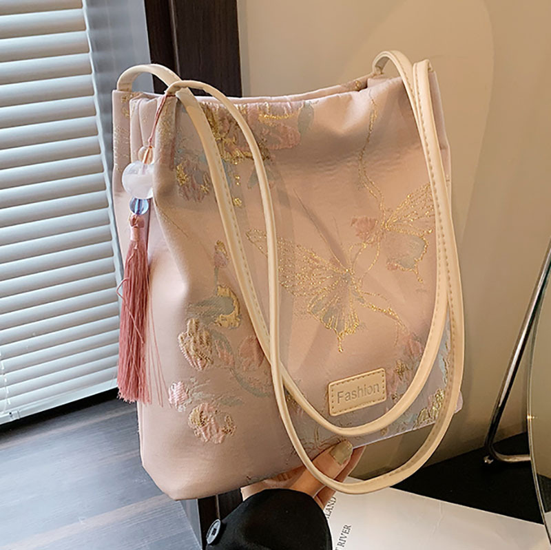 New Chinese style foreign style large capacity armpit bag for women 2024 new fashion work commuting shoulder bucket bag