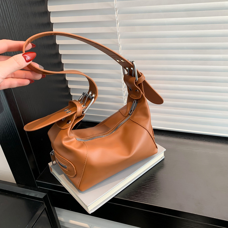 Soft leather fashionable solid color handbag 2024 spring and summer new versatile ins shoulder armpit bag Korean style dumpling bag