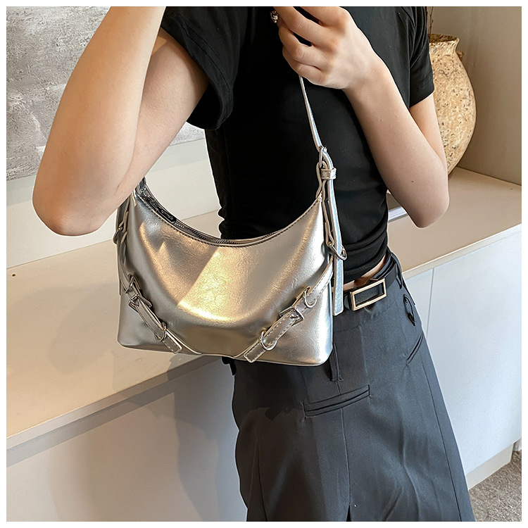 Trendy cool motorcycle bag for women foreign trade new niche high-quality underarm bag simple commuter shoulder crossbody bag