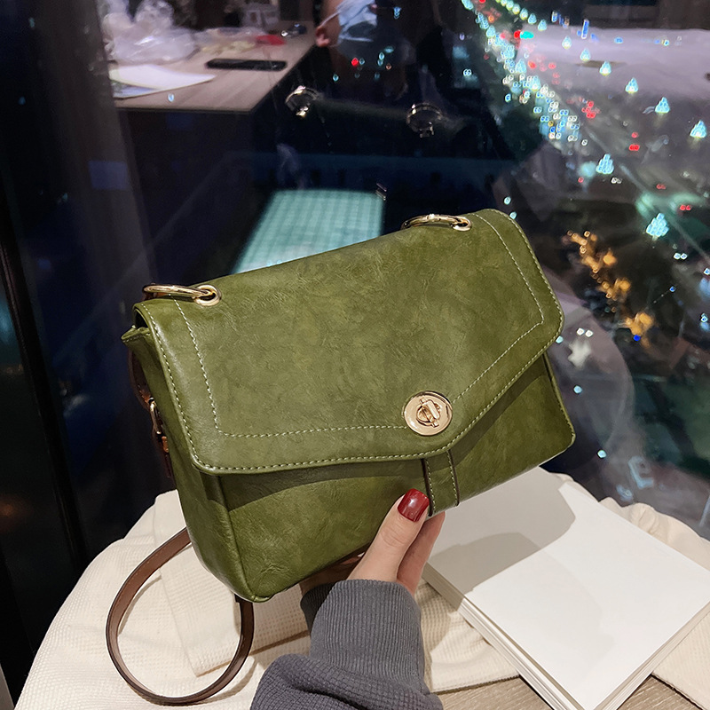 This year's popular bags for women are new in summer, versatile crossbody bags, high-quality fashionable retro shoulder bags
