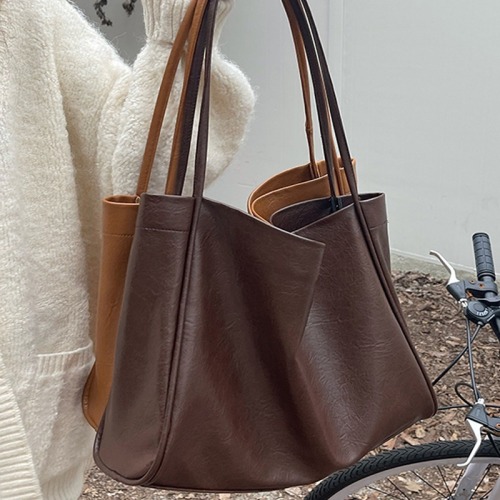 Maillard Large Capacity Bag Women's New Casual Texture Soft Leather Commuting Bag Fashion Shoulder Bag Tote Bag