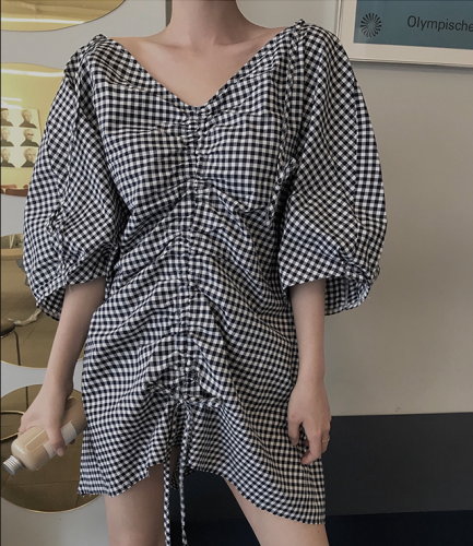 Drawstring plaid V-neck backless three-quarter sleeve dress