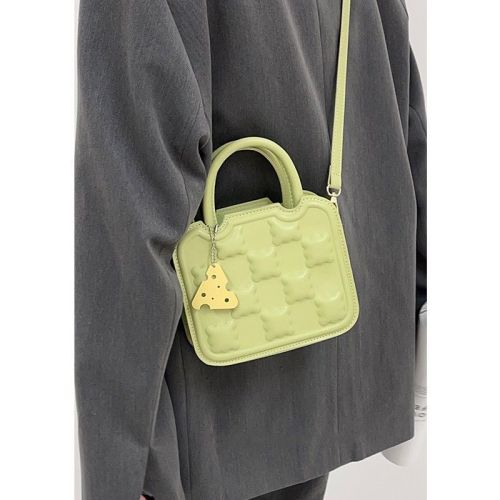 This year's popular handheld biscuit bags for women 2024 new fashion texture niche design single shoulder crossbody small square bag