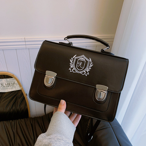 Backpack 2024 new Japanese aesthetic bag shoulder portable messenger bag retro simple crossbody bag trendy bag