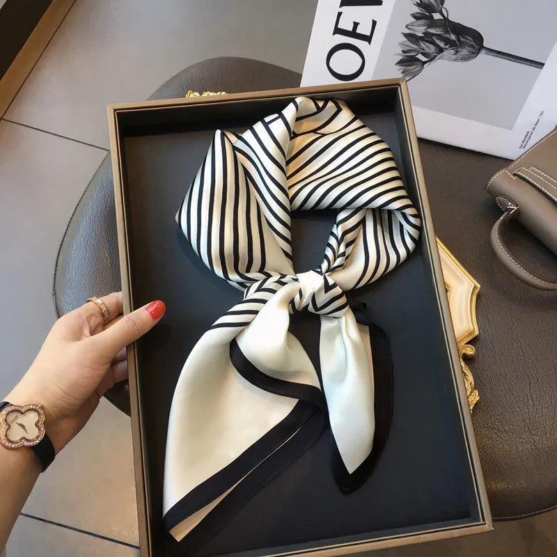 New style silk scarf for women, fashionable, versatile and high-end 70 square scarf, Korean style neck scarf, spring and autumn retro scarf binding bag